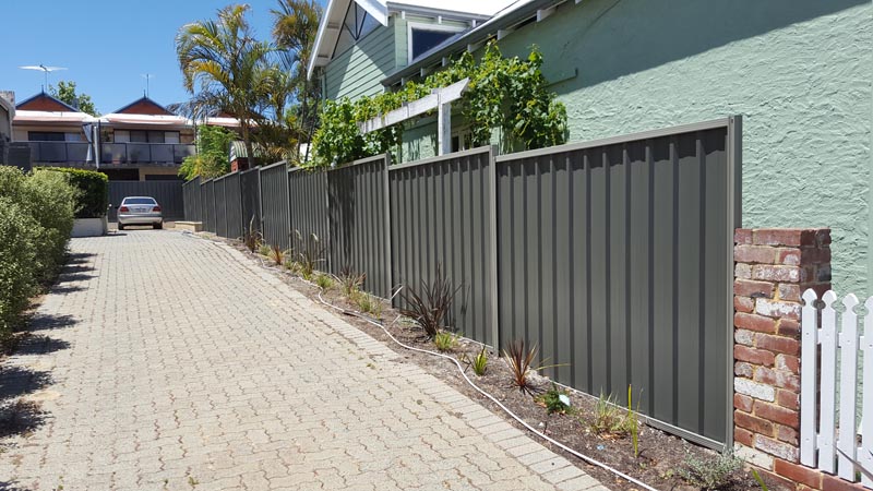 colorbond-fencing-3
